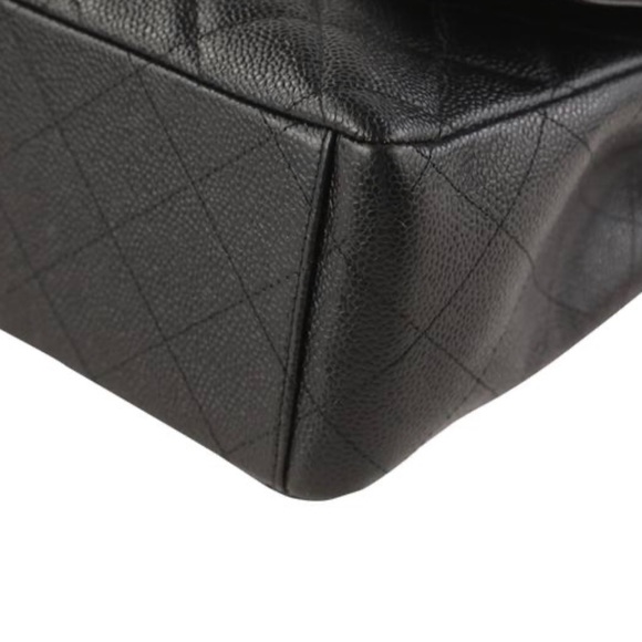 Double Flap Classic Maxi Black Leather Shoulder Bag - Picture 4 of 11